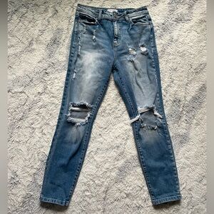 High waist distressed skinny Jean